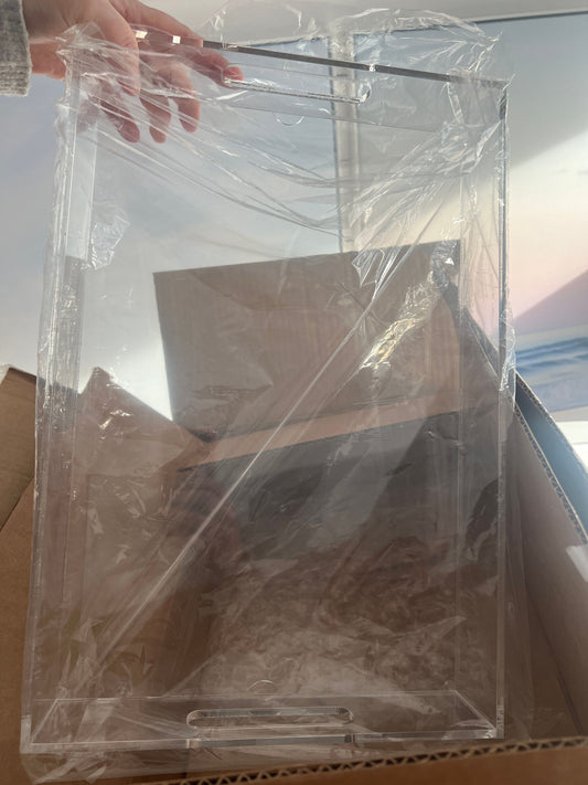 + | SLS26 | + Acrylic tray with damage